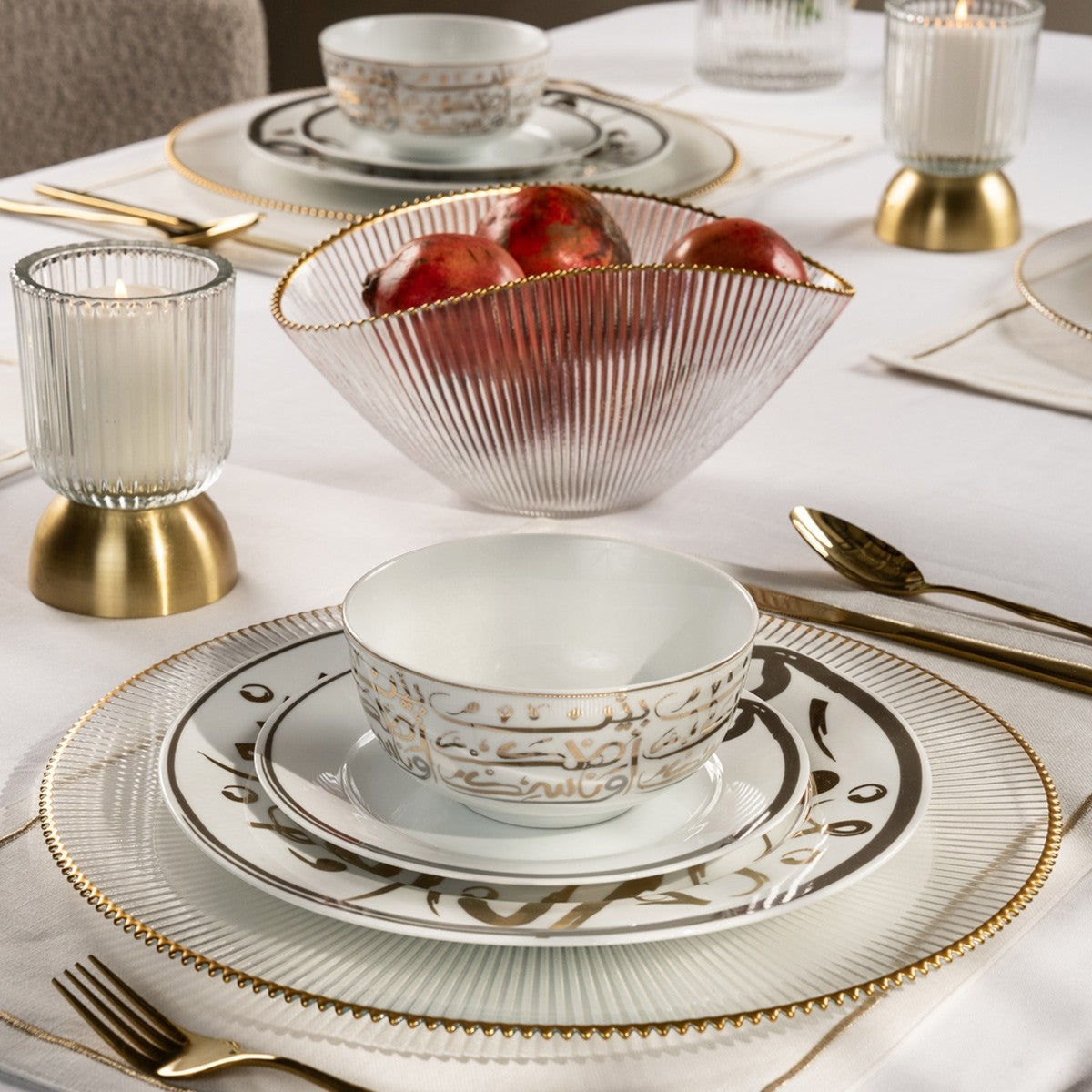 NASIK DINNER SET 18PCS GOLD