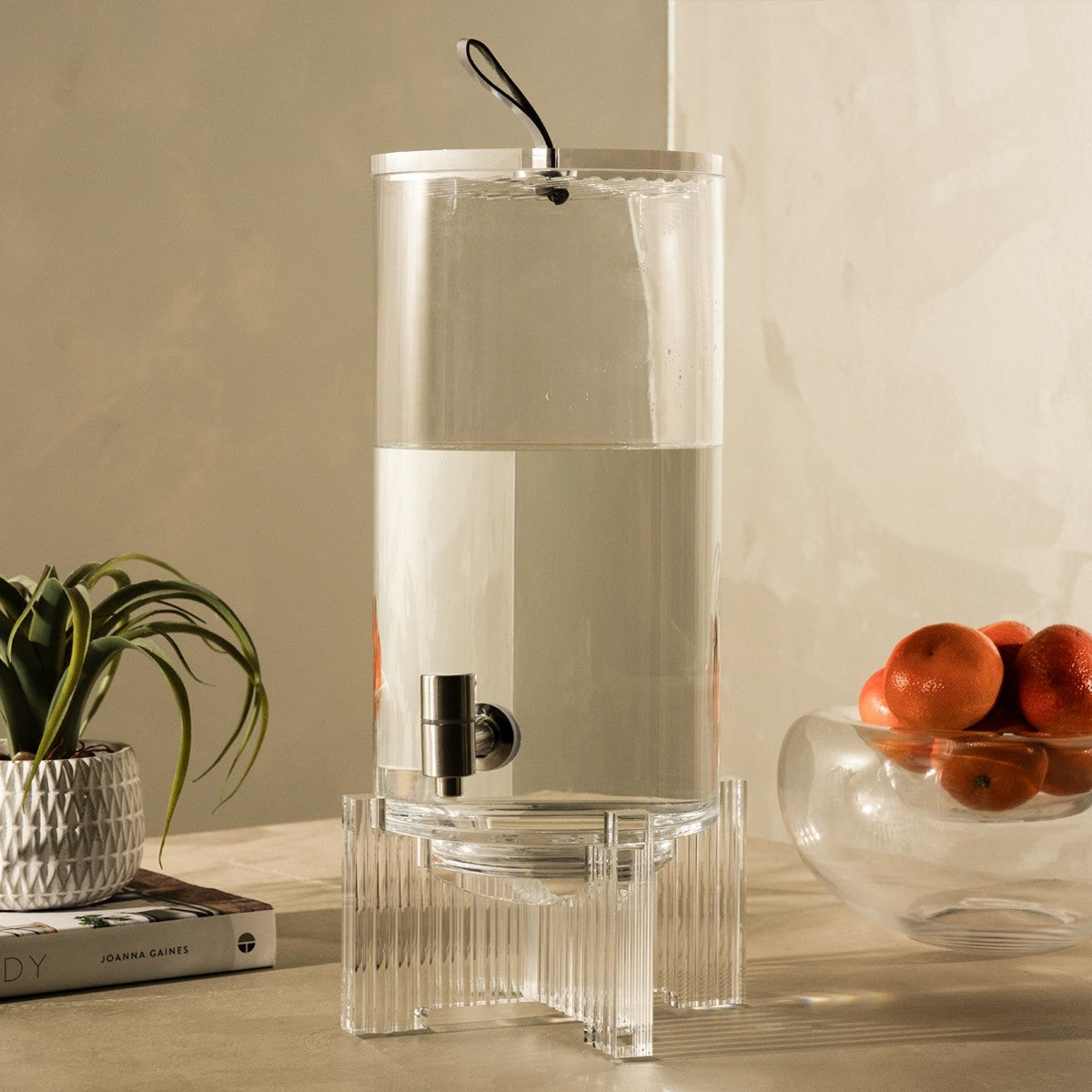 RIBBED DRINKS DISPENSER CLEAR 18X44 CM